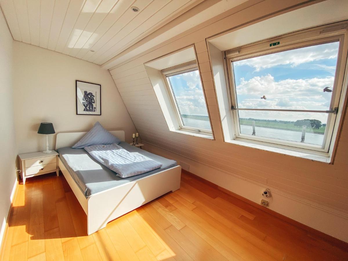 Rheinloft 3 - Grosse Giebelwohnung Mit Dachterrassen An Der Rheinpromenade Еммеріх Екстер'єр фото